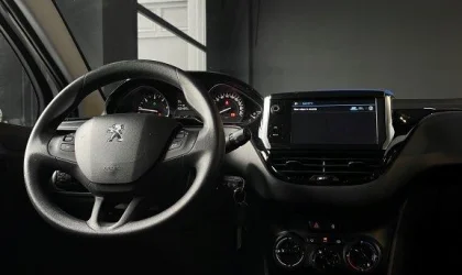 Peugeot 208  - 2018