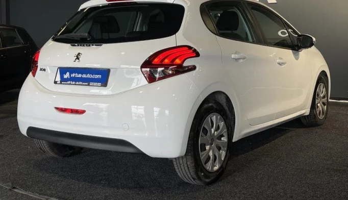 Peugeot 208  - 2018