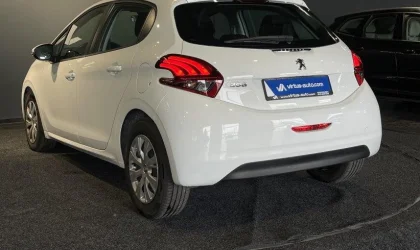 Peugeot 208  - 2018