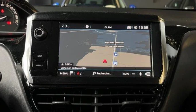 Peugeot 208  - 2018