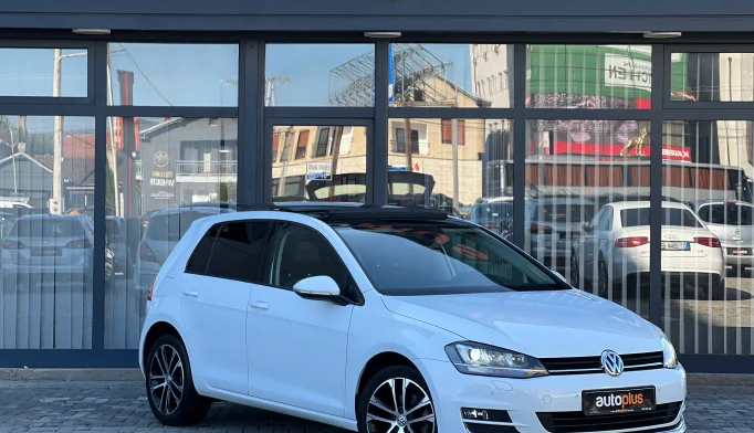 Volkswagen Golf  - 2015