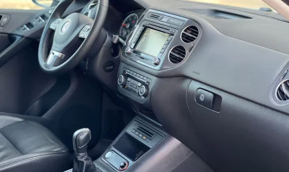 Volkswagen Tiguan  - 2015