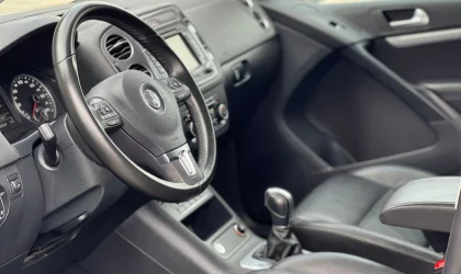 Volkswagen Tiguan  - 2015