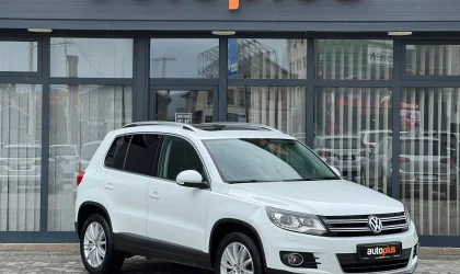 Volkswagen Tiguan  - 2015