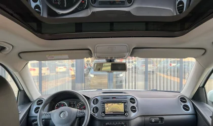 Volkswagen Tiguan  - 2015