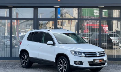Volkswagen Tiguan  - 2015