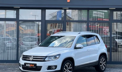 Volkswagen Tiguan  - 2015