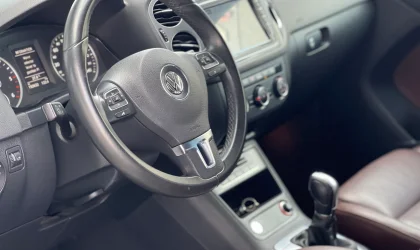 Volkswagen Tiguan  - 2015