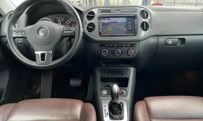 Volkswagen Tiguan  - 2015