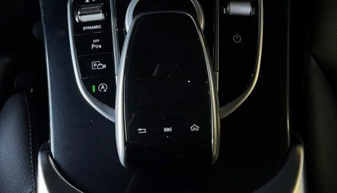 Mercedes-Benz C-Class  - 2019