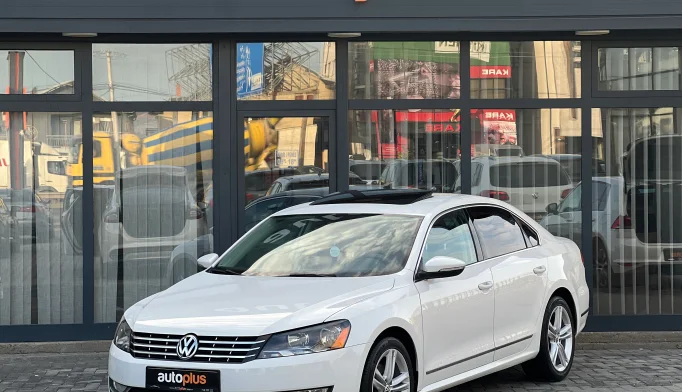 Volkswagen Passat  - 2015