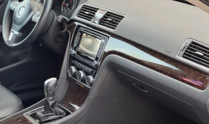 Volkswagen Passat  - 2015