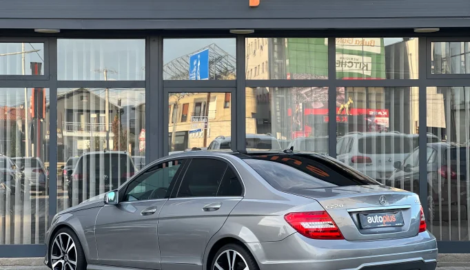 Mercedes-Benz C-Class  - 2014