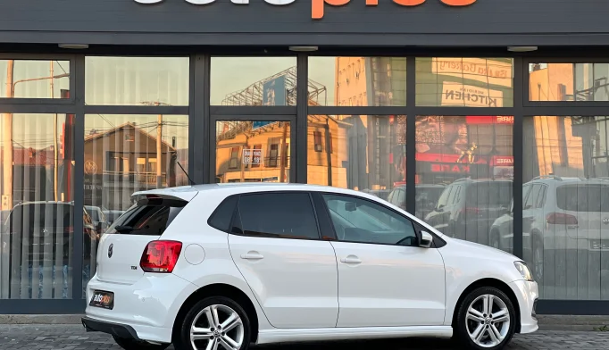 Volkswagen Polo  - 2014
