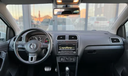 Volkswagen Polo  - 2014