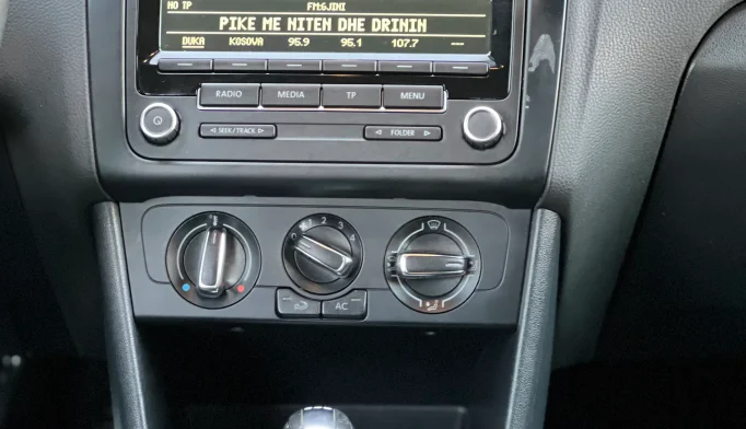 Volkswagen Polo  - 2014