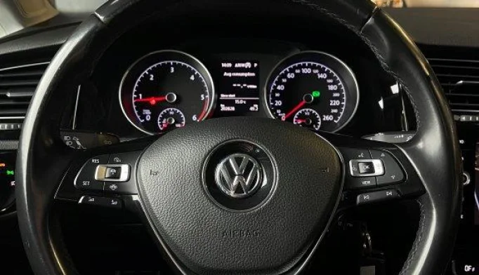 Volkswagen Golf  - 2019