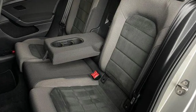 Volkswagen Golf  - 2019