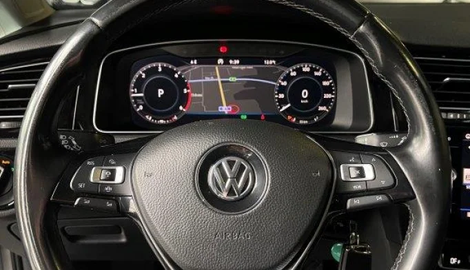 Volkswagen Golf  - 2019