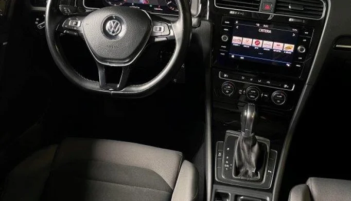 Volkswagen Golf  - 2019