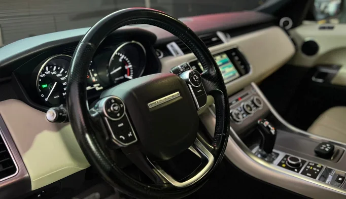 Land Rover Range Rover Sport  - 2015