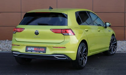 Volkswagen Golf 8  - 2021
