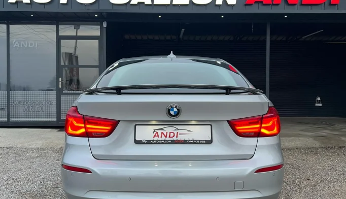 BMW 3 Series  - 2019