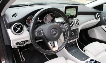 Mercedes-Benz GLA-Class  - 2016