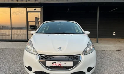 Peugeot 208  - 2013