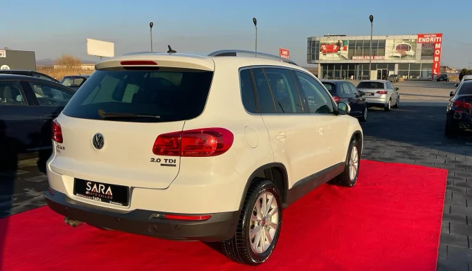 Volkswagen Tiguan  - 2014