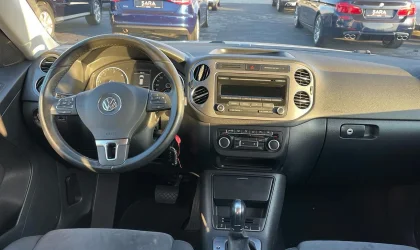 Volkswagen Tiguan  - 2014