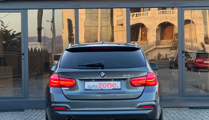 BMW 3 Series  - 2018