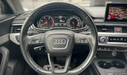 Audi A4  - 2017