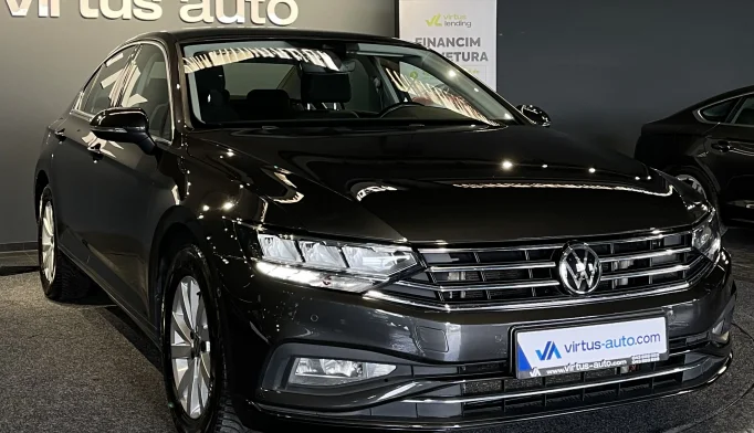 Volkswagen Passat  - 2020