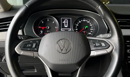 Volkswagen Passat  - 2020