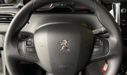 Peugeot 208  - 2018
