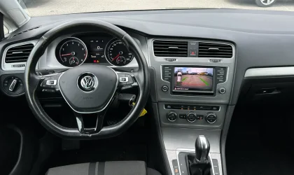 Volkswagen Golf  - 2016