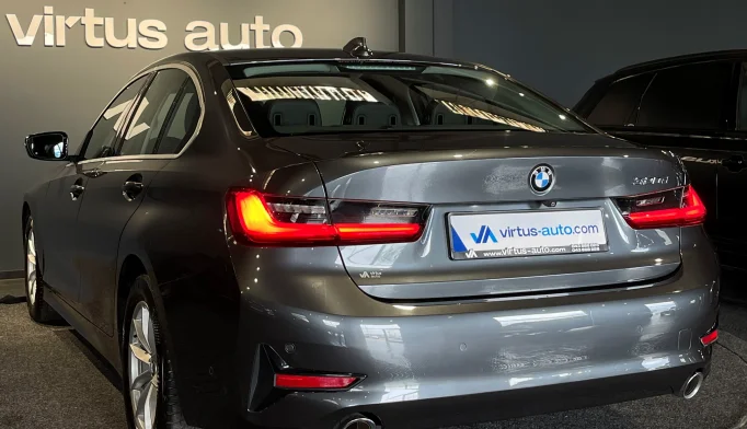 BMW 3 Series  - 2019