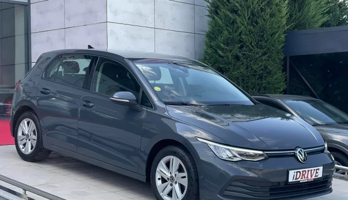 Volkswagen Golf 8  - 2020