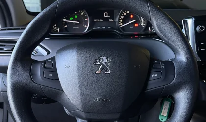 Peugeot 208  - 2018