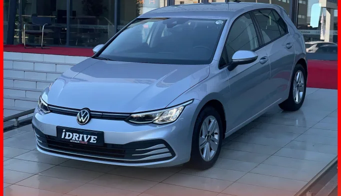 Volkswagen Golf 8  - 2020