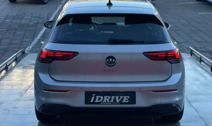 Volkswagen Golf 8  - 2020