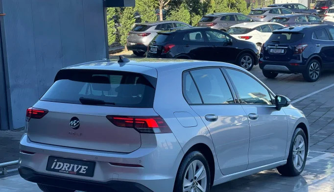 Volkswagen Golf 8  - 2020
