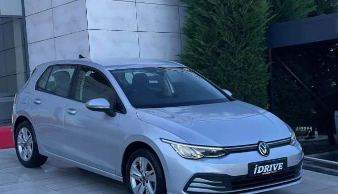 Volkswagen Golf 8  - 2020