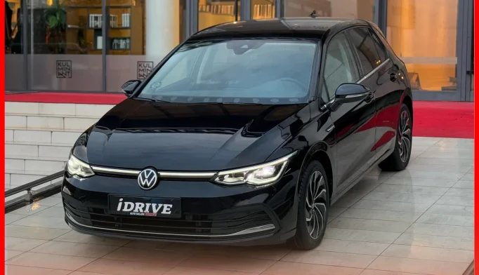 Volkswagen Golf  - 2020