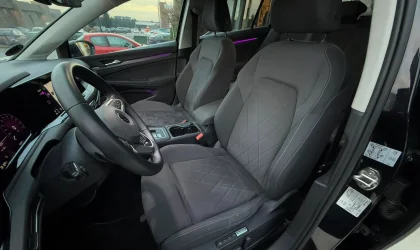 Volkswagen Golf  - 2020