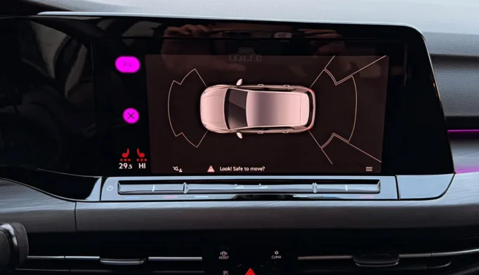 Volkswagen Golf  - 2020