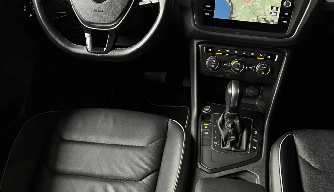 Volkswagen Tiguan  - 2020