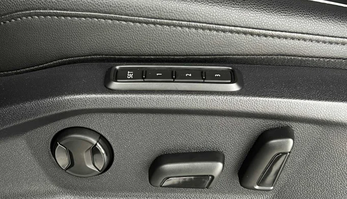 Volkswagen Tiguan  - 2020