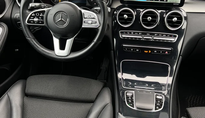 Mercedes-Benz GLC  - 2021